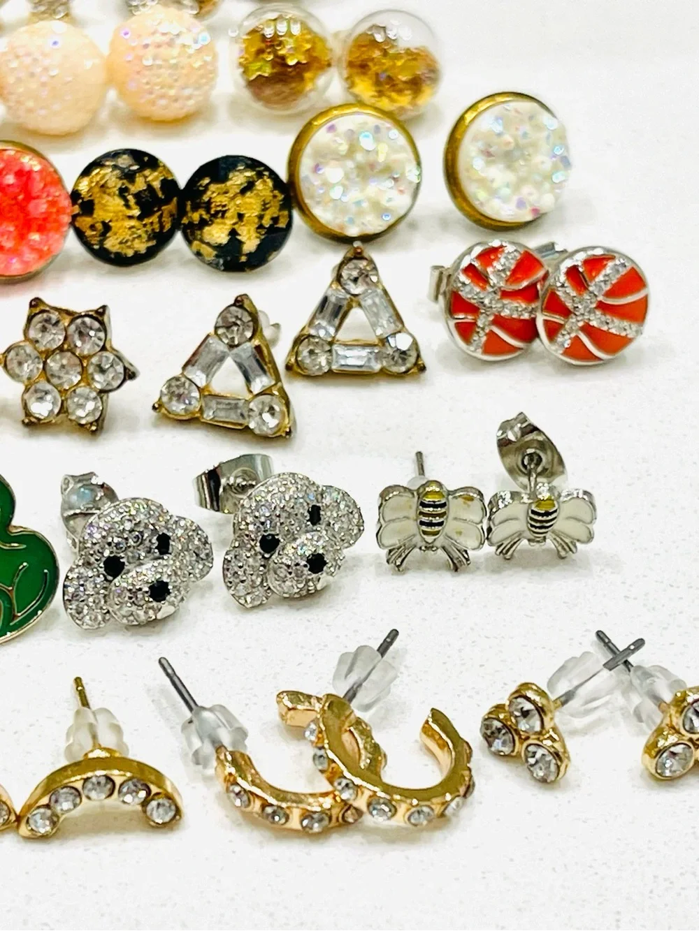 Girls Earrings 30 Pairs EUC
